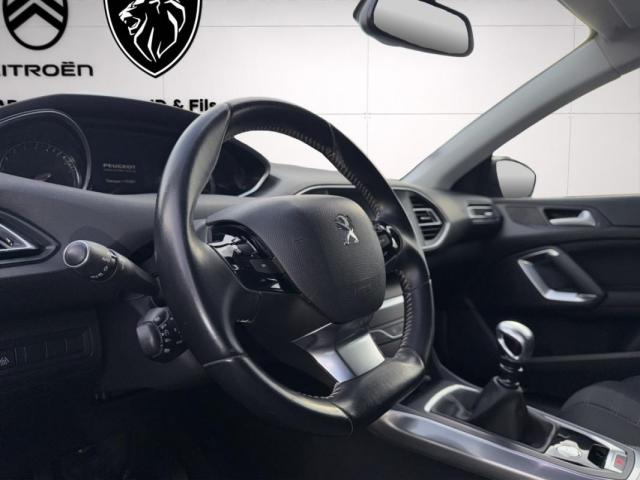 Peugeot 308 image 6