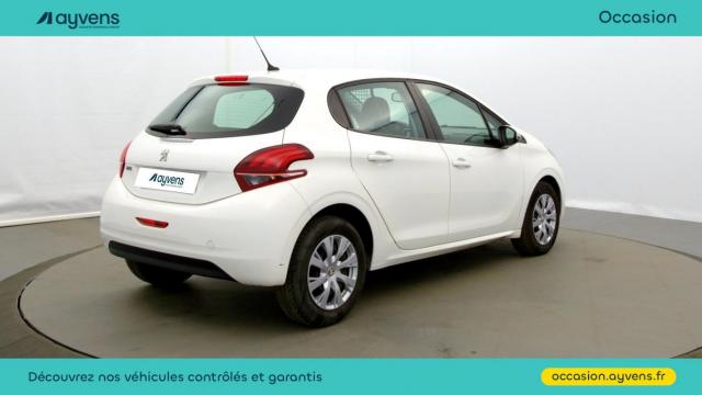 Peugeot 208 image 6