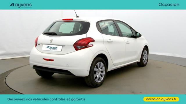 Peugeot 208 image 8