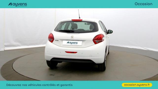Peugeot 208 image 1