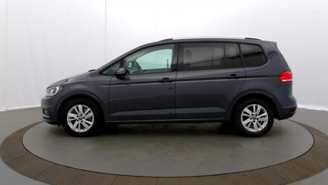 Volkswagen Touran image 9