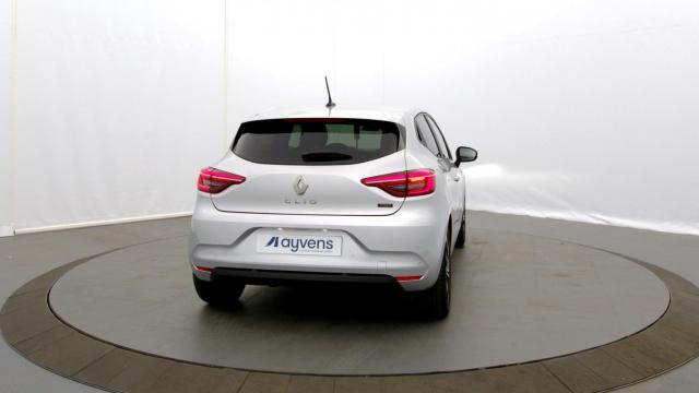 Renault Clio image 2