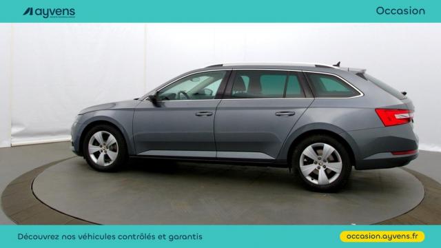 Skoda Superb Combi image 6