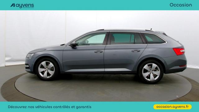 Skoda Superb Combi image 7