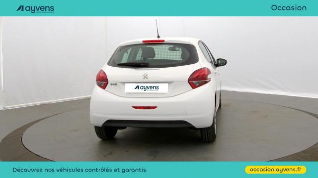 Peugeot 208 image 4