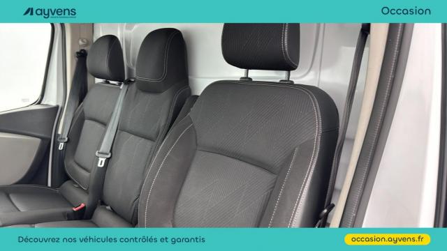 Renault Trafic image 2