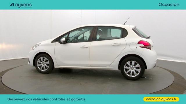 Peugeot 208 image 8