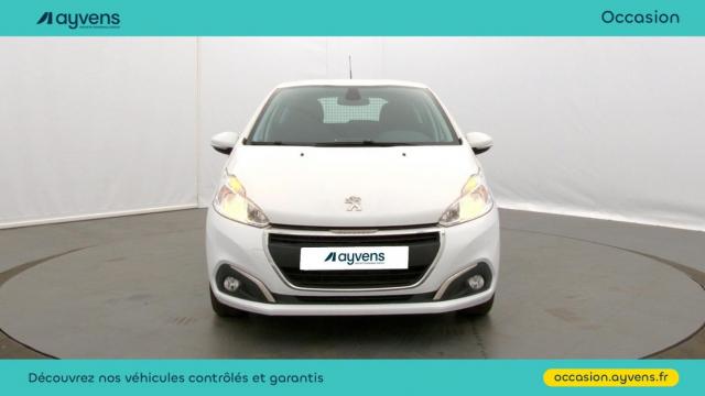Peugeot 208 image 1