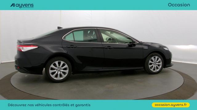 Toyota Camry image 7