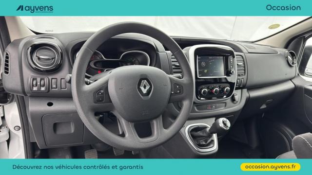 Renault Trafic image 9