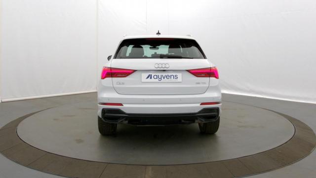 Audi Q3 image 1