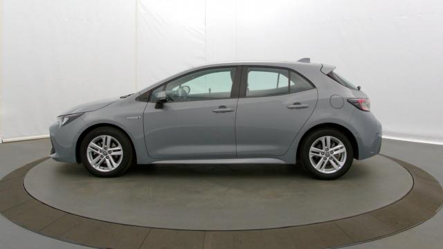 Toyota Corolla image 2