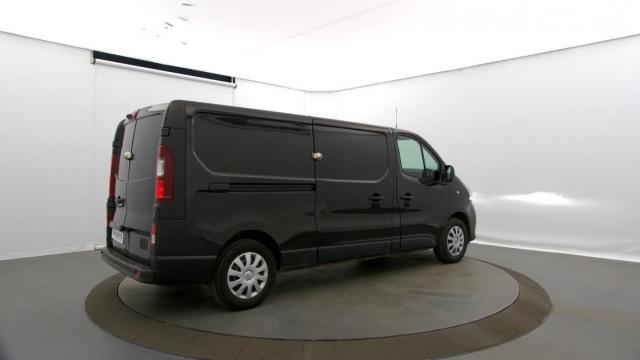 Renault Trafic image 2