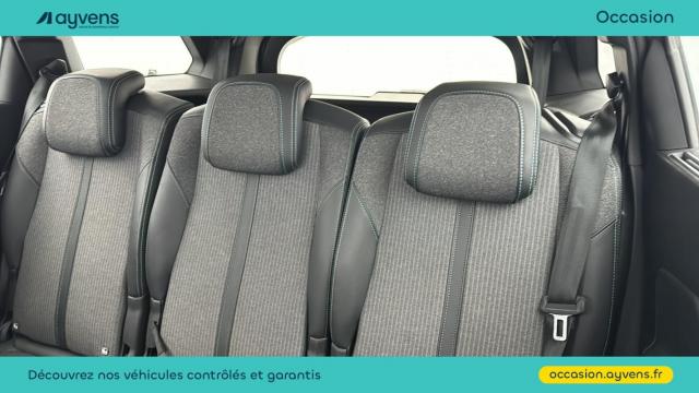 Peugeot 5008 image 1