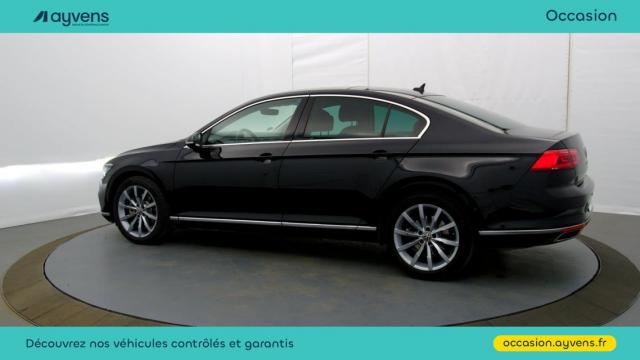 Volkswagen Passat image 2