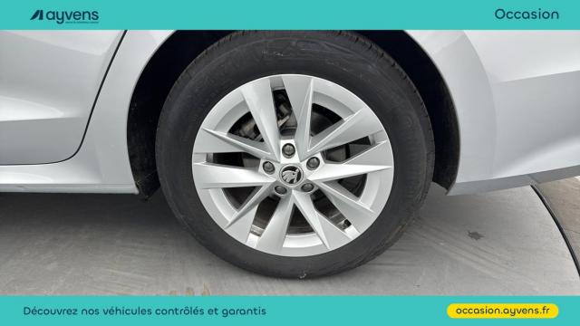 Skoda Octavia image 2