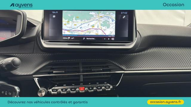 Peugeot 2008 image 1