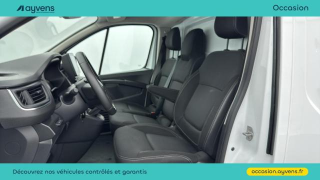 Renault Trafic image 2