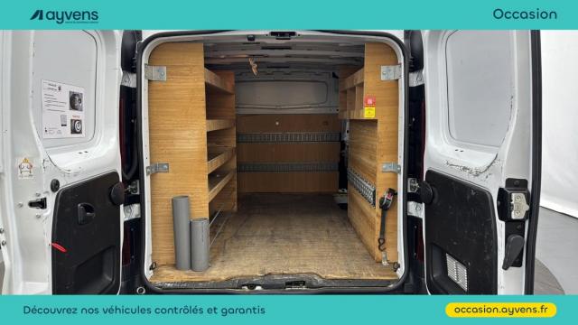 Renault Trafic image 8