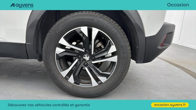 Peugeot 2008 image 8