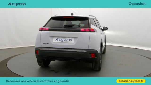Peugeot 2008 image 8