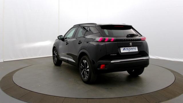 Peugeot 2008 image 2