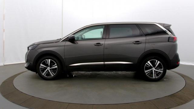 Peugeot 5008 image 2