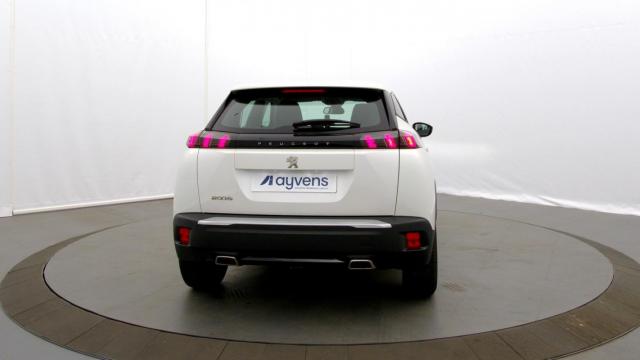 Peugeot 2008 image 8