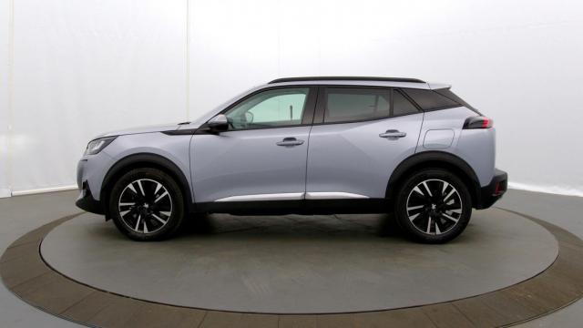 Peugeot 2008 image 2