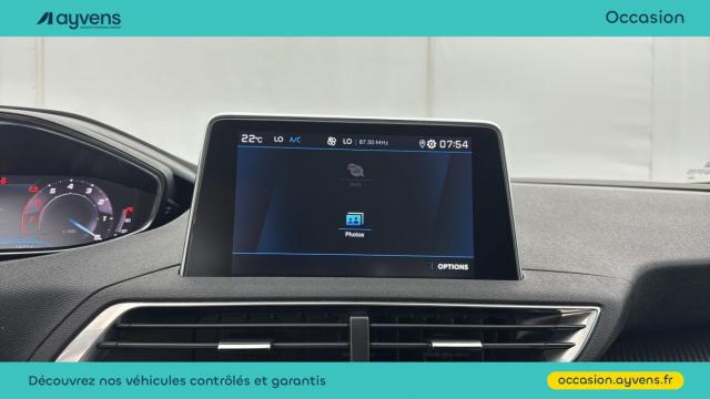 Peugeot 5008 image 1