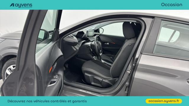 Peugeot 208 image 8