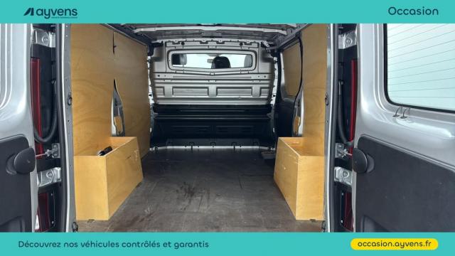 Renault Trafic image 8