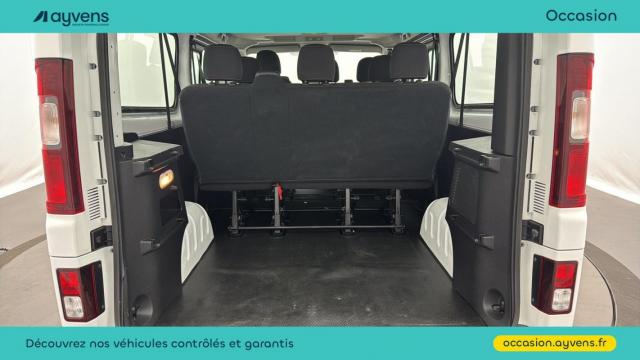 Renault Trafic image 2
