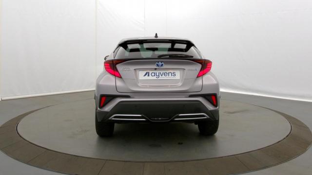 Toyota C-Hr image 9