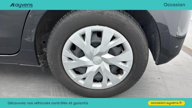 Toyota Yaris image 2