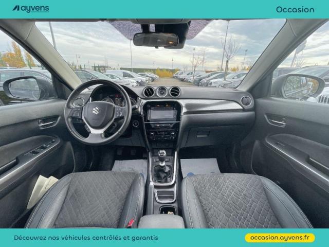 Suzuki Vitara image 3