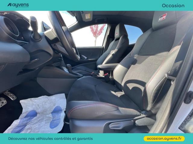 Toyota Yaris image 2