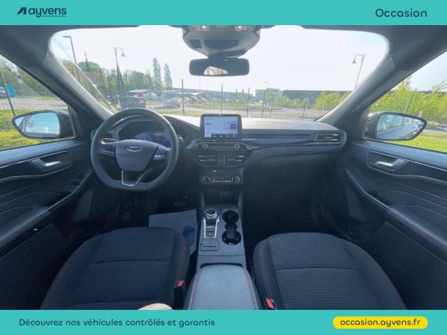 Ford Kuga image 9