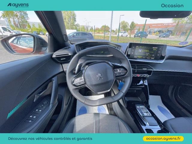 Peugeot 2008 image 2