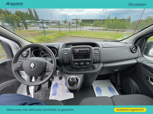 Renault Trafic image 9