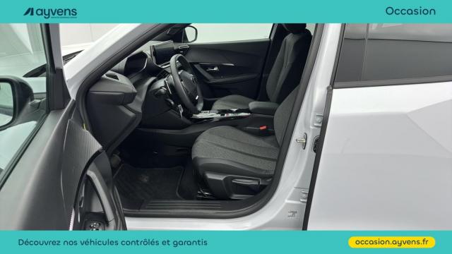 Peugeot 2008 image 2
