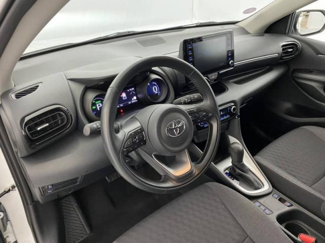 Toyota Yaris image 2