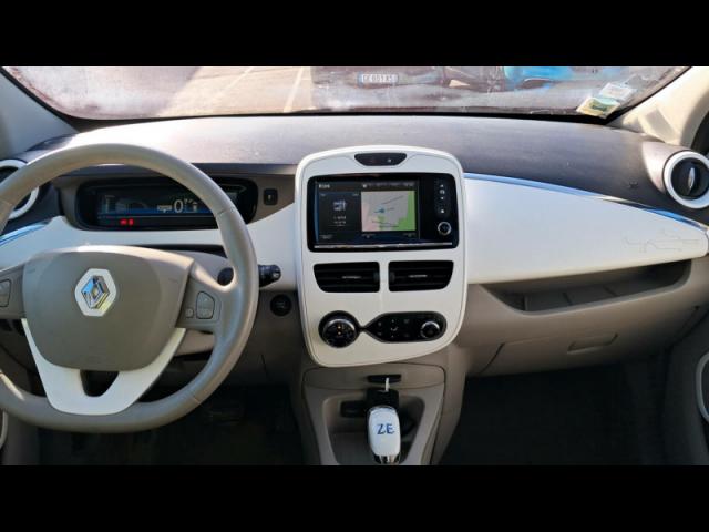 Renault Zoe image 2