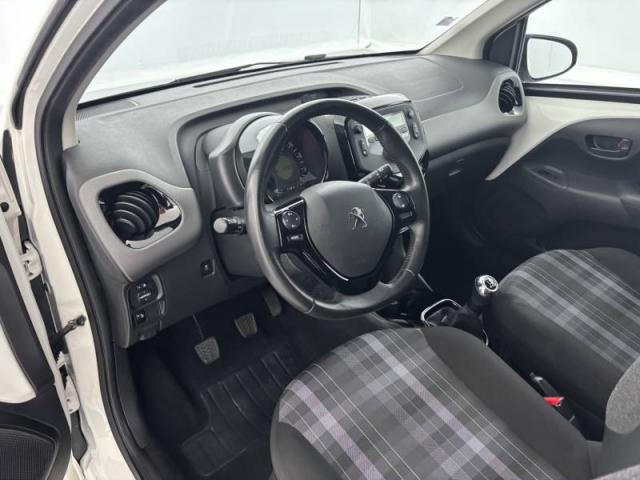 Peugeot 108 image 1