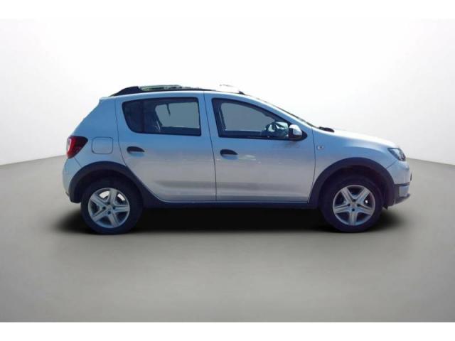Dacia Sandero image 2