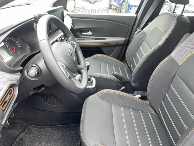 Dacia Sandero image 2