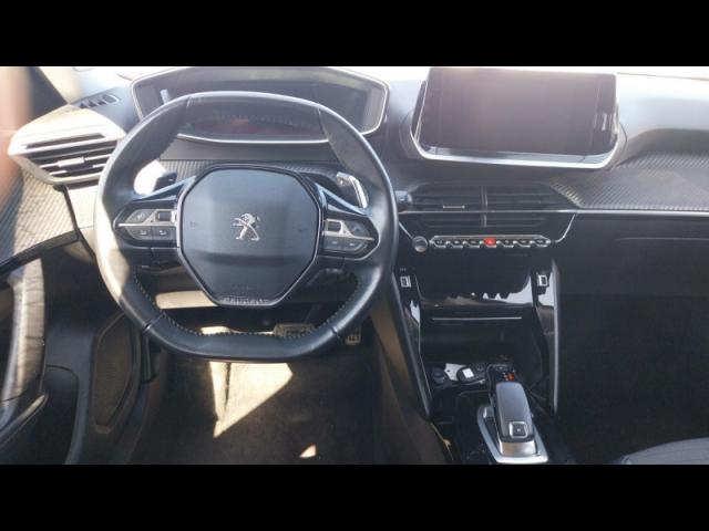 Peugeot 2008 image 3