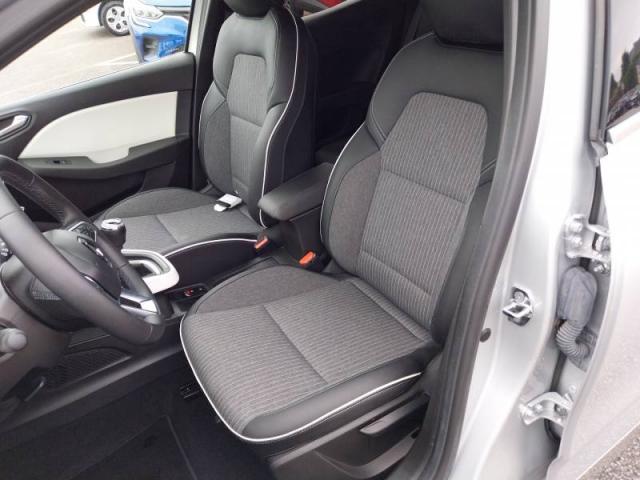 Renault Clio image 8