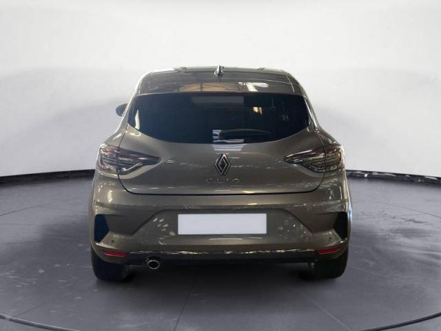 Renault Clio image 2