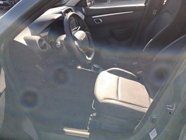 Dacia Spring image 7
